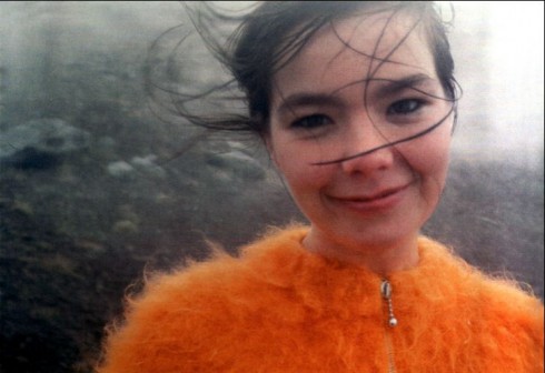 Björk - Björk rézfúvósokkal kalandozik