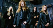 Megadeth - Megadeth: csere a gitáros poszton