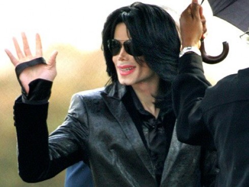 Michael Jackson - Amerika egyik legnézettebb tévéshowjában tér vissza Michael Jackson