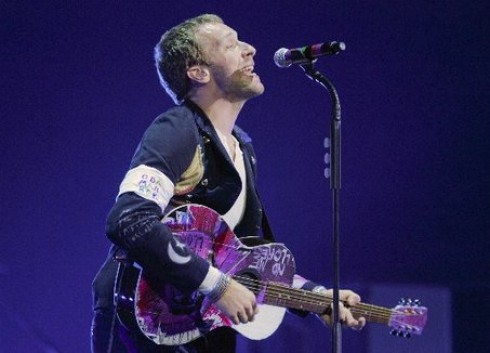 Coldplay - Bárki megkaphatja Chris Martin gitárját