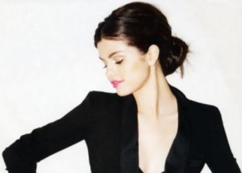 Selena Gomez - Selena új dalt dobott piacra