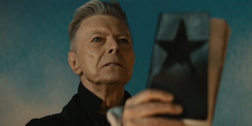 David Bowie - David Bowie uralja a brit zenepiacot
