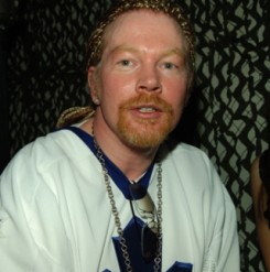 Guns N' Roses - Vége a hallgatásnak: Axl Rose 2006-ra új albumot ígér Guns N' Roses - Vége a hallgatásnak: Axl Rose 2006-ra új albumot ígér