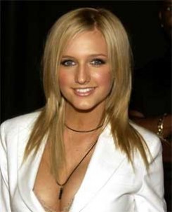 Ashlee Simpson - Kamu volt Ashlee Simpson és Robert Smith koprodukciója